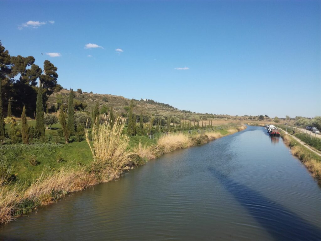 Domaine-de-Soustres-Canal-du-midi