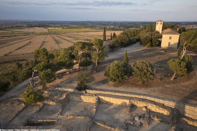 Domaine-de-soustres-site-archéologique-oppidum- Ensérune